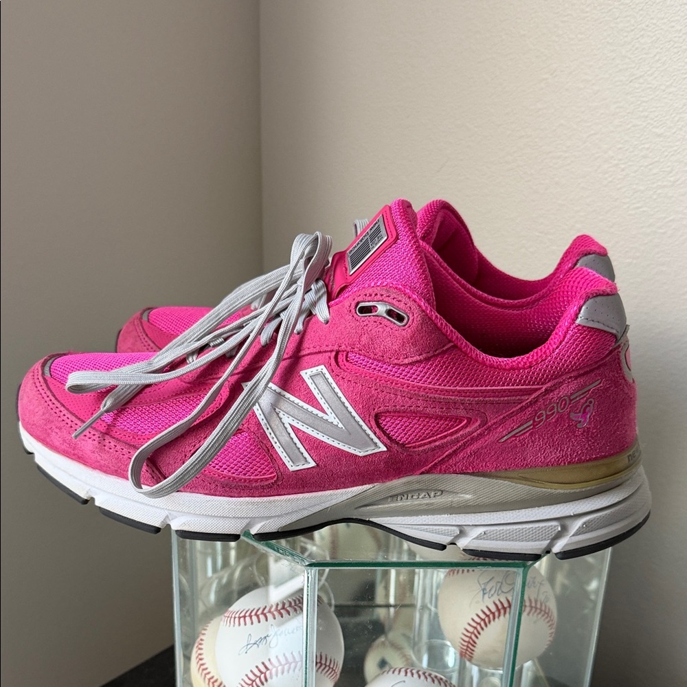 New Balance X PINK RIBBON